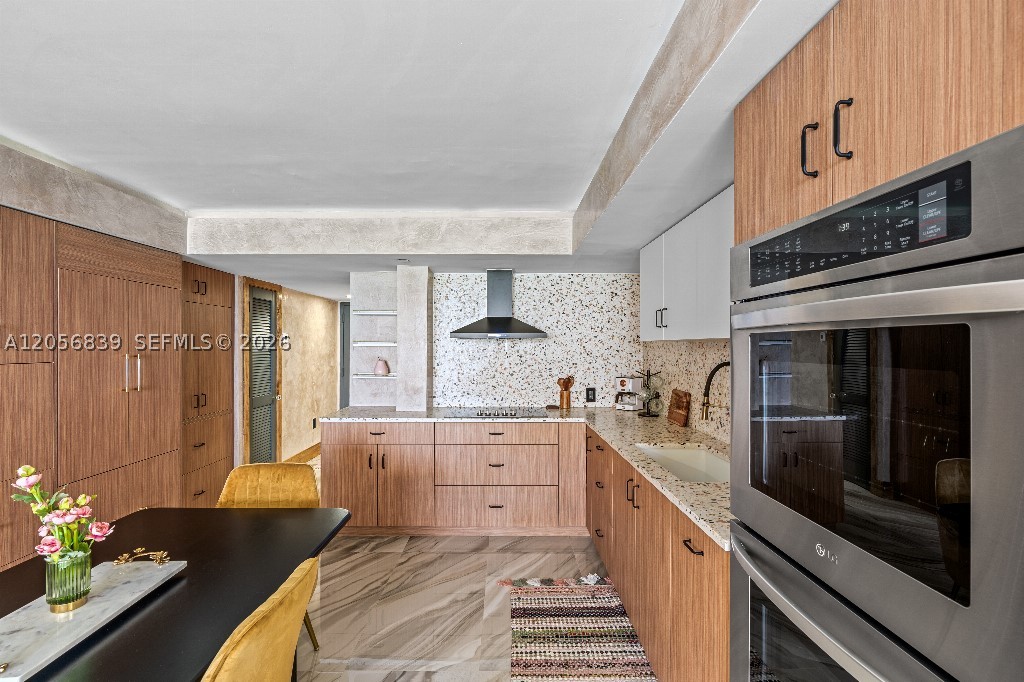 THE ROYAL CLUB CONDO - Residential