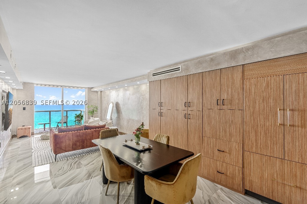THE ROYAL CLUB CONDO - Residential