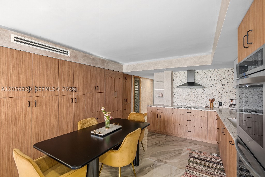 THE ROYAL CLUB CONDO - Residential
