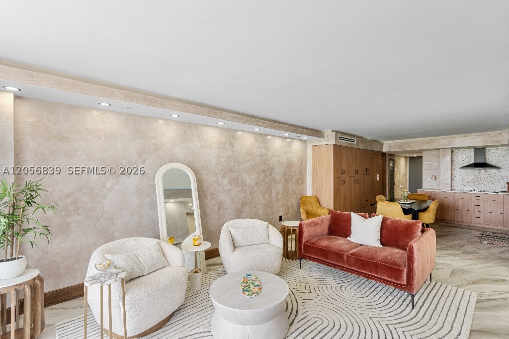 THE ROYAL CLUB CONDO - Residential