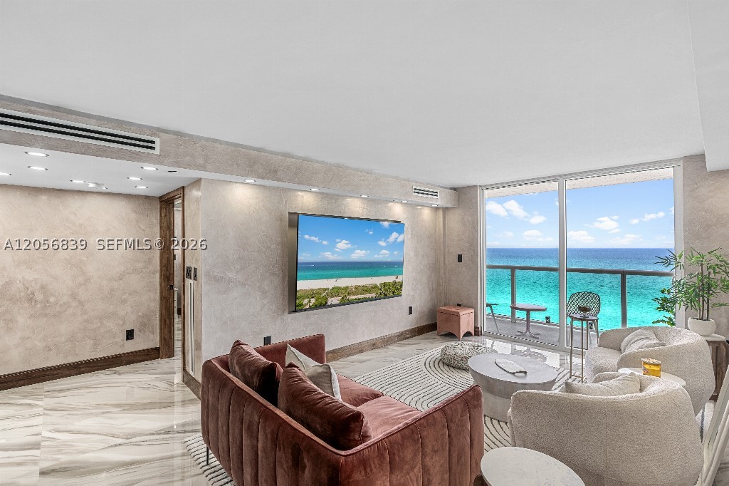 THE ROYAL CLUB CONDO - Residential
