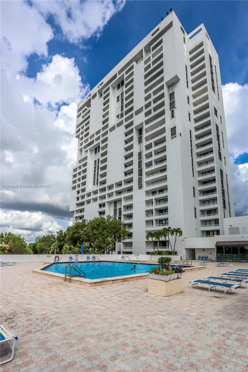 DELVISTA TOWERS CONDO - Residential