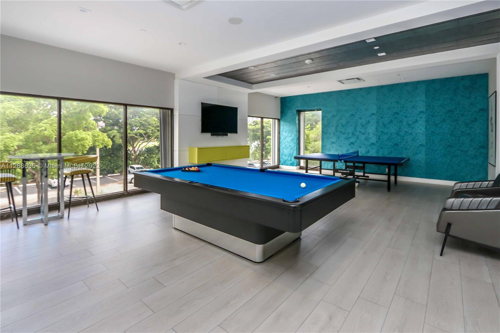 DELVISTA TOWERS CONDO - Residential