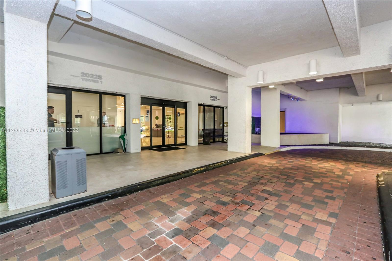 DELVISTA TOWERS CONDO - Residential