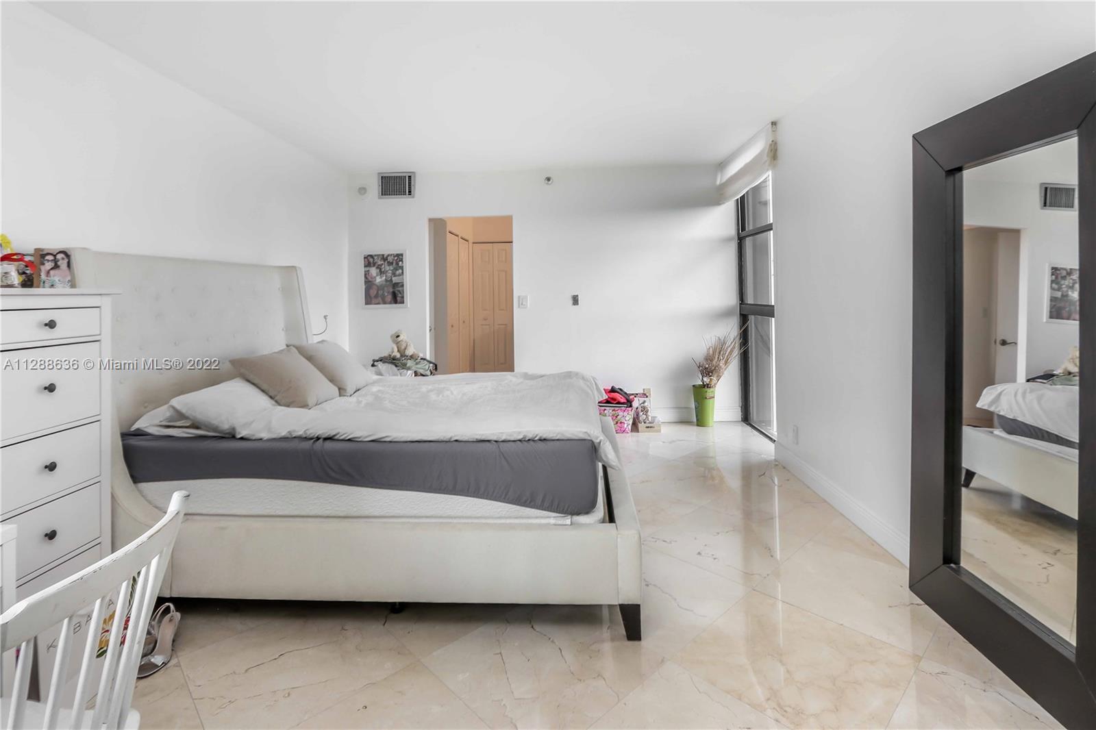 DELVISTA TOWERS CONDO - Residential