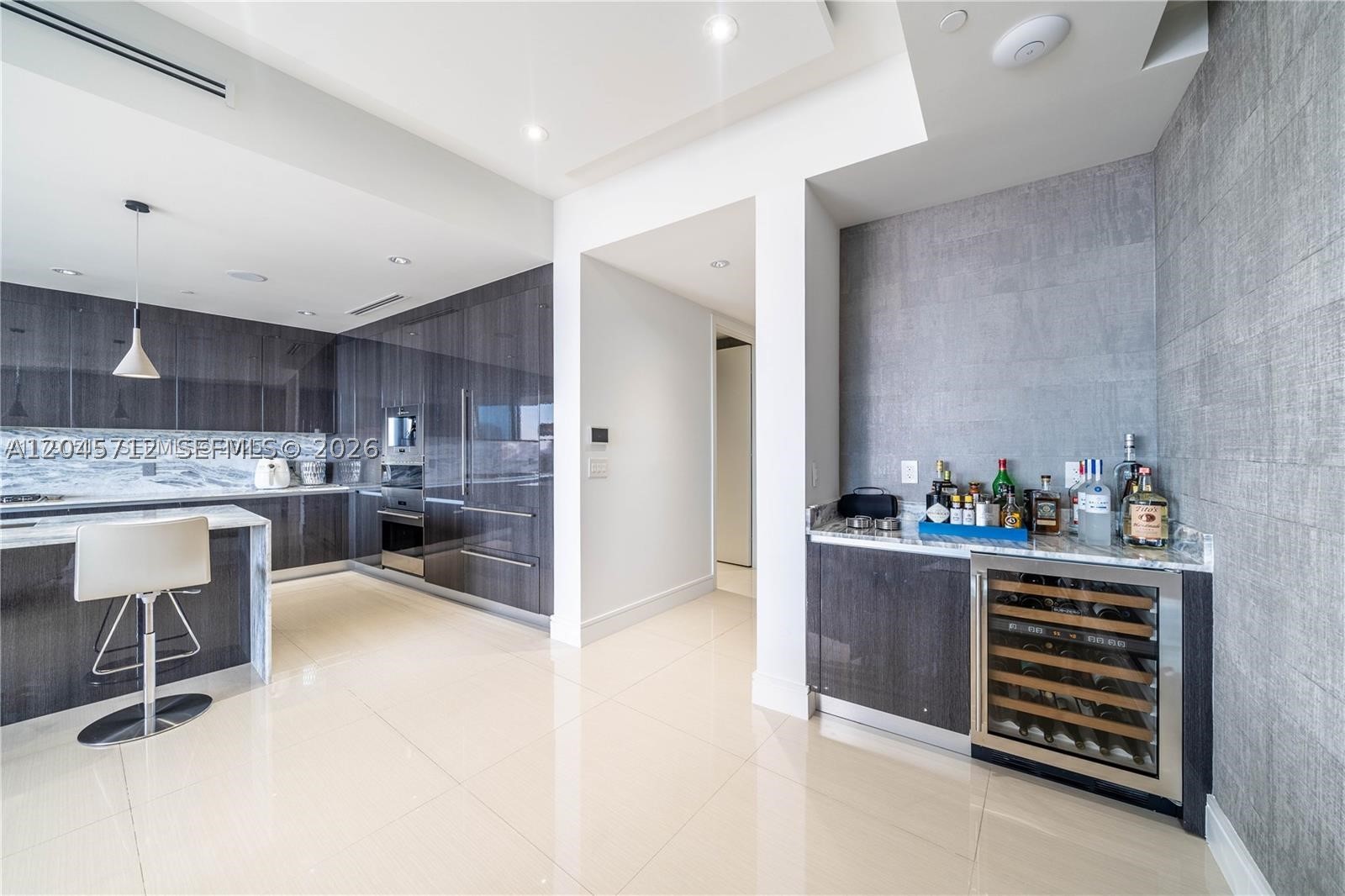 ECHO CONDO - Residential