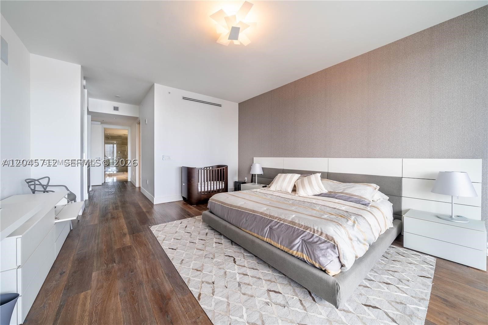 ECHO CONDO - Residential