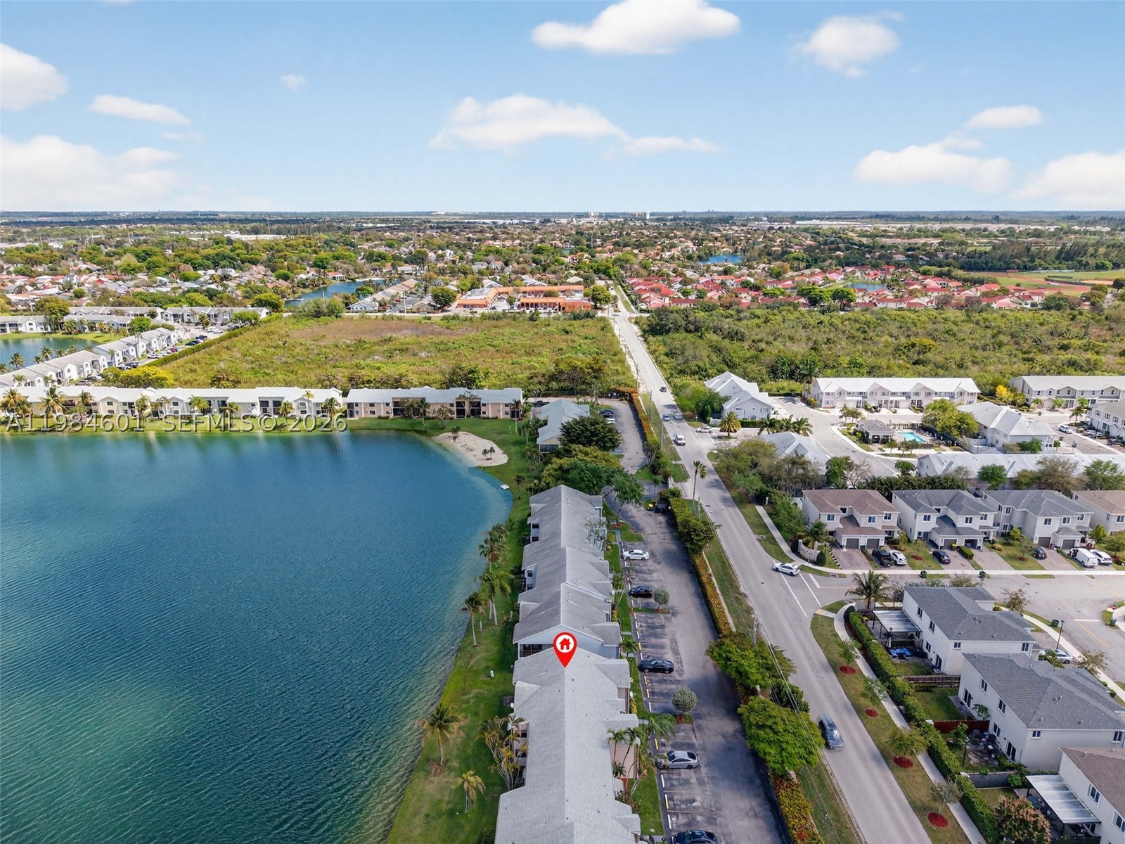 LAKESHORE CONDO 6 - Residential