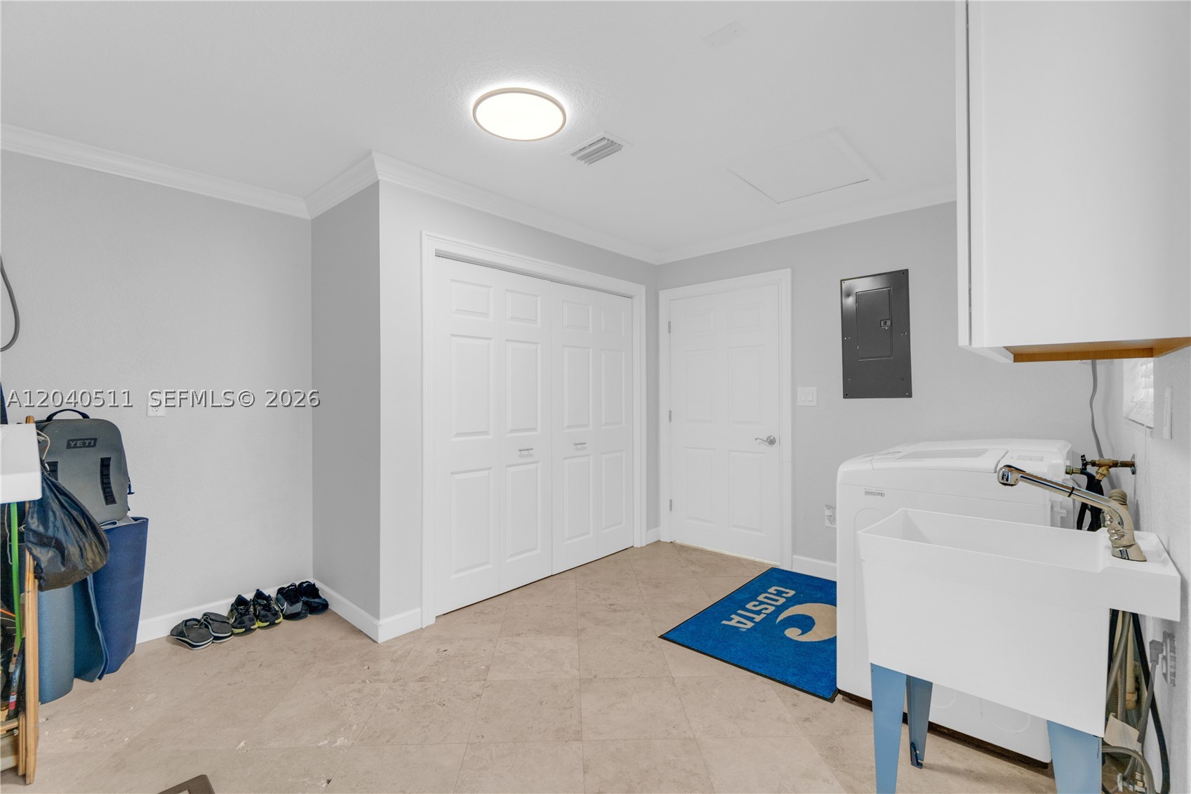 LYONS PARK FIRST ADD - Residential
