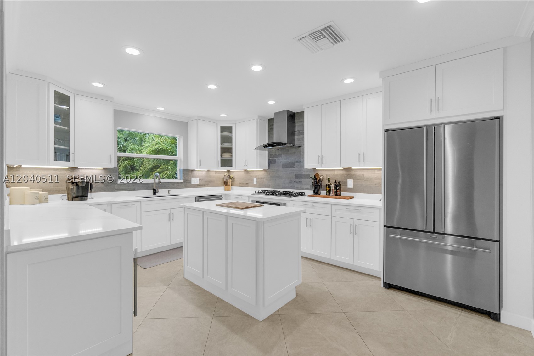 LYONS PARK FIRST ADD - Residential