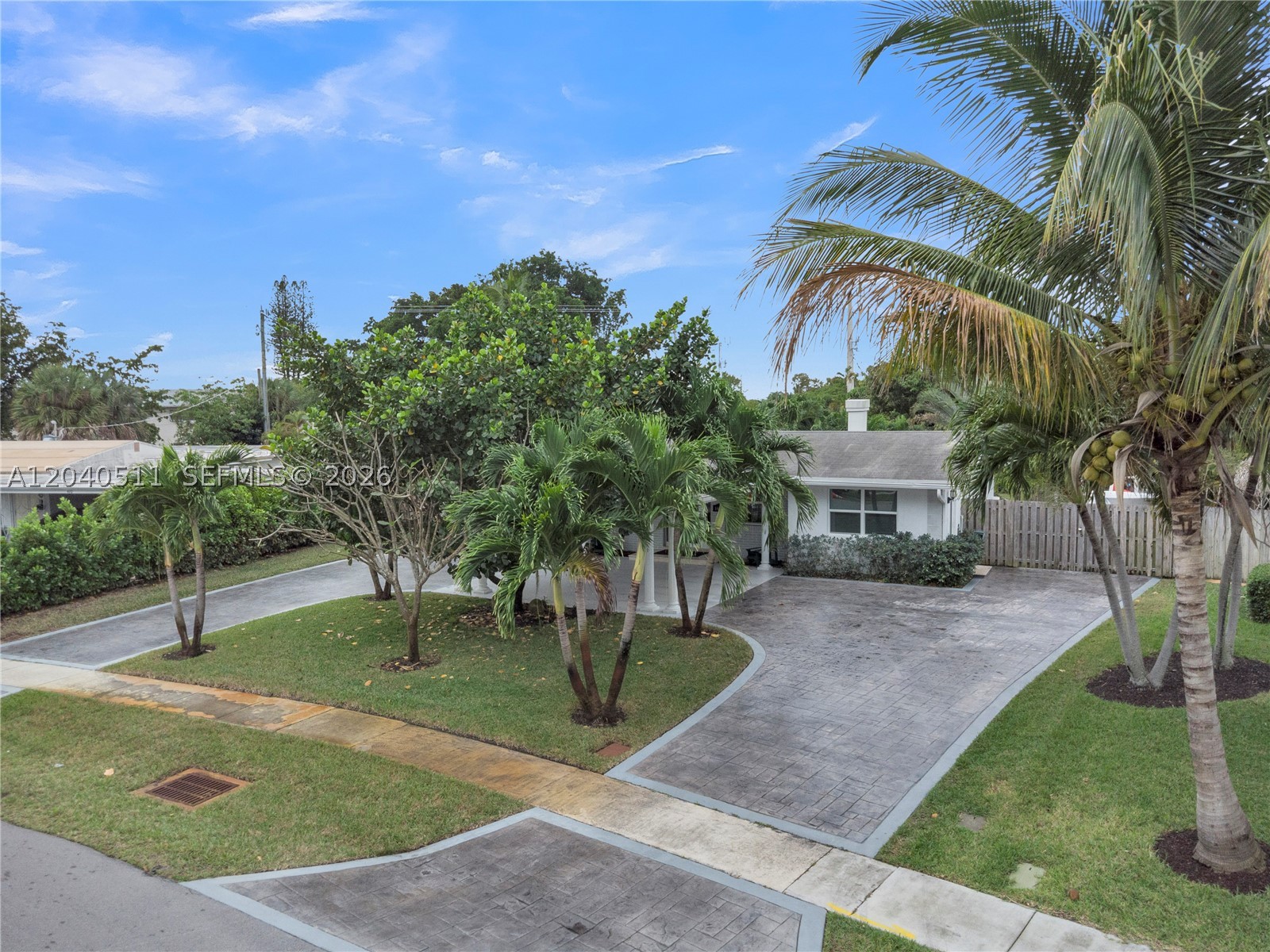 LYONS PARK FIRST ADD - Residential