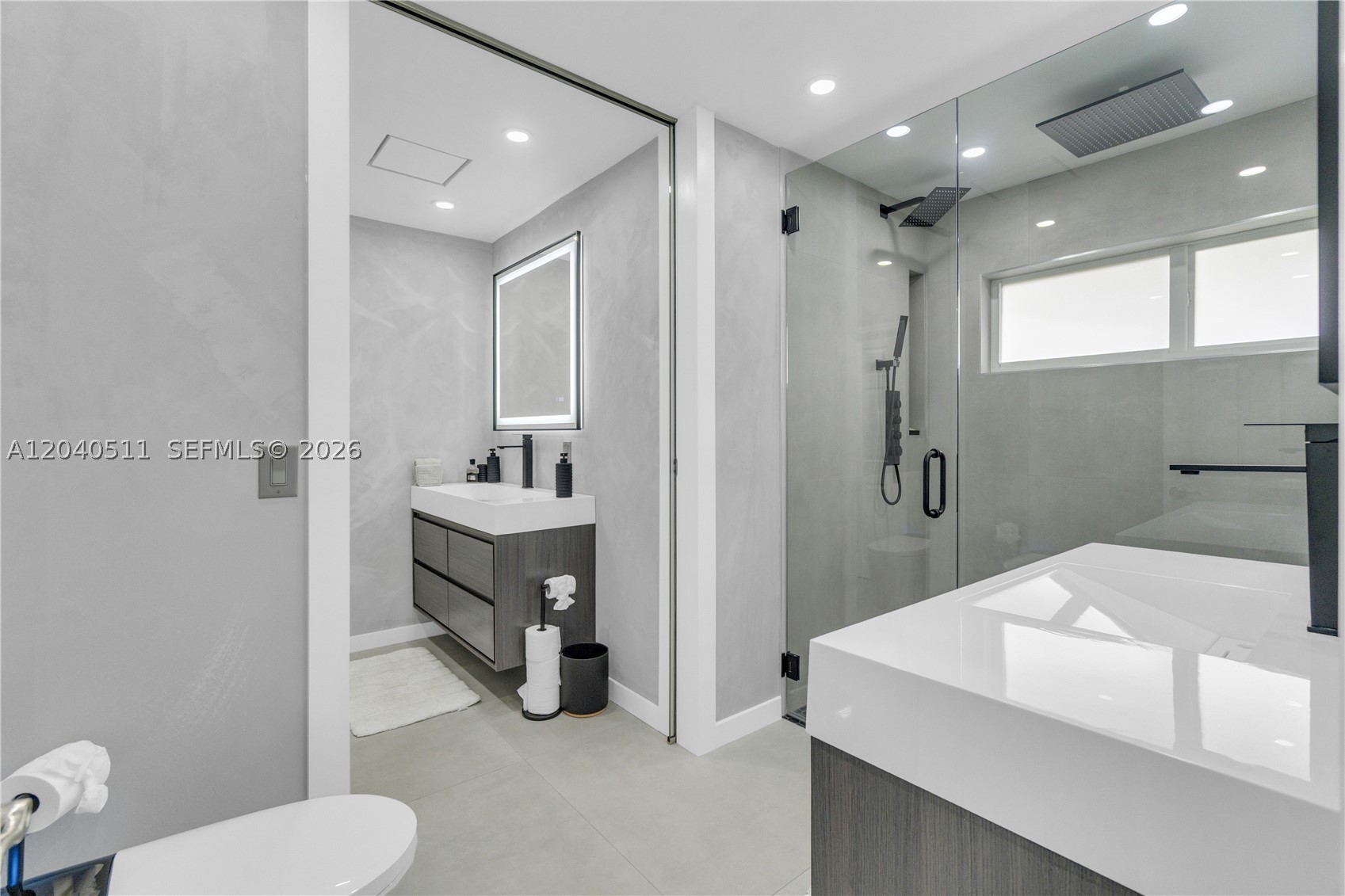 LYONS PARK FIRST ADD - Residential