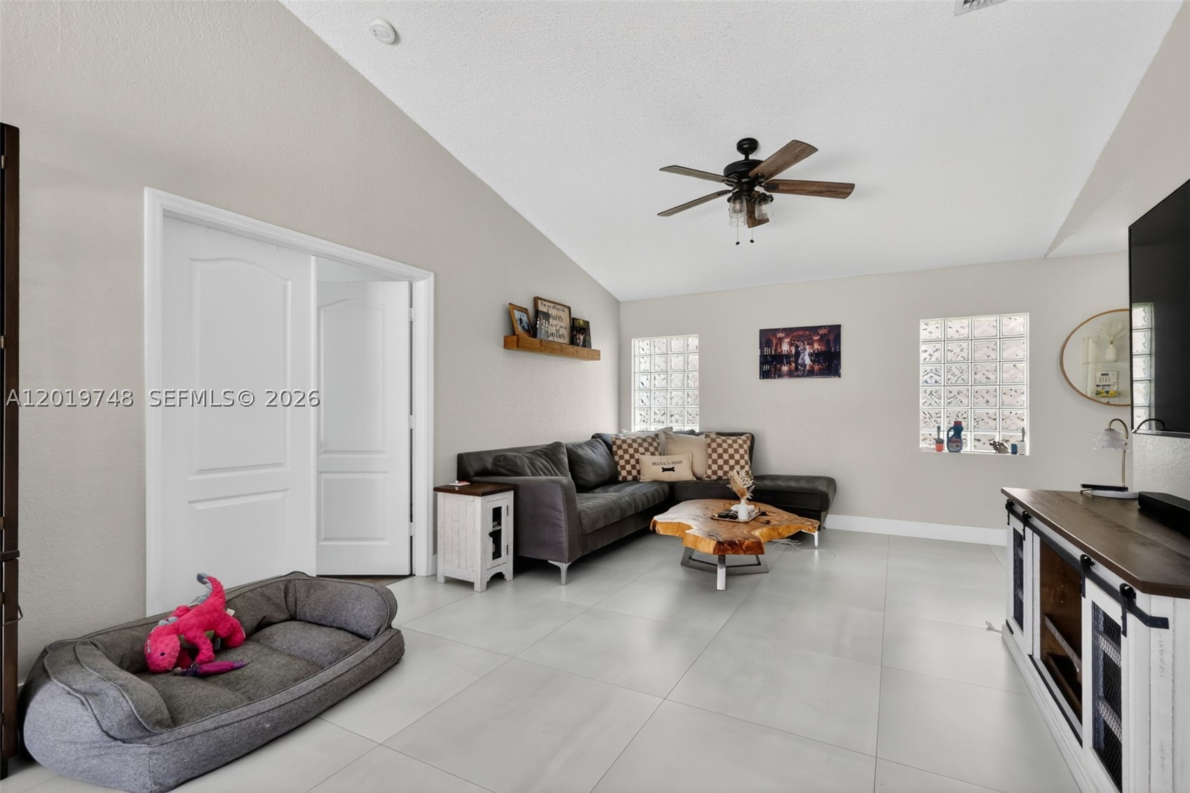 SPANISH LAKES 1ST ADDN - Residential