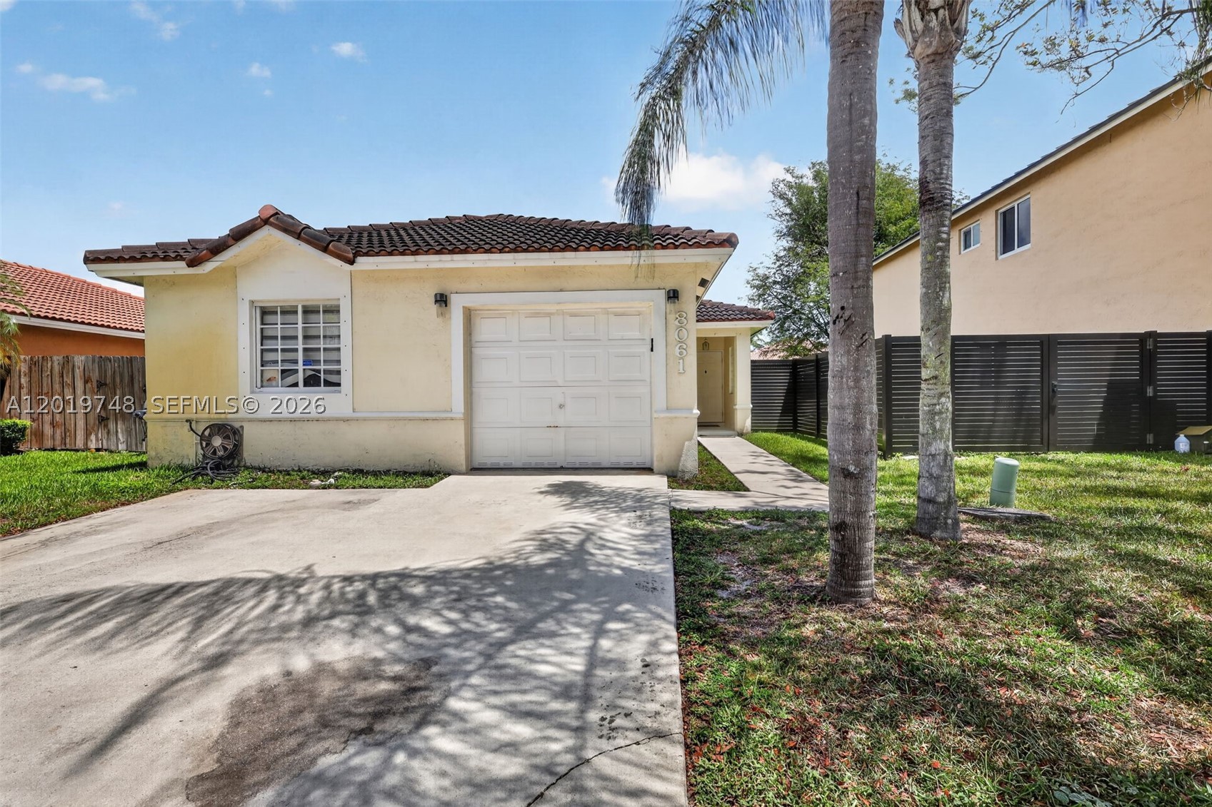 SPANISH LAKES 1ST ADDN - Residential