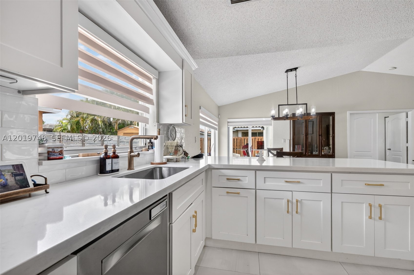 SPANISH LAKES 1ST ADDN - Residential