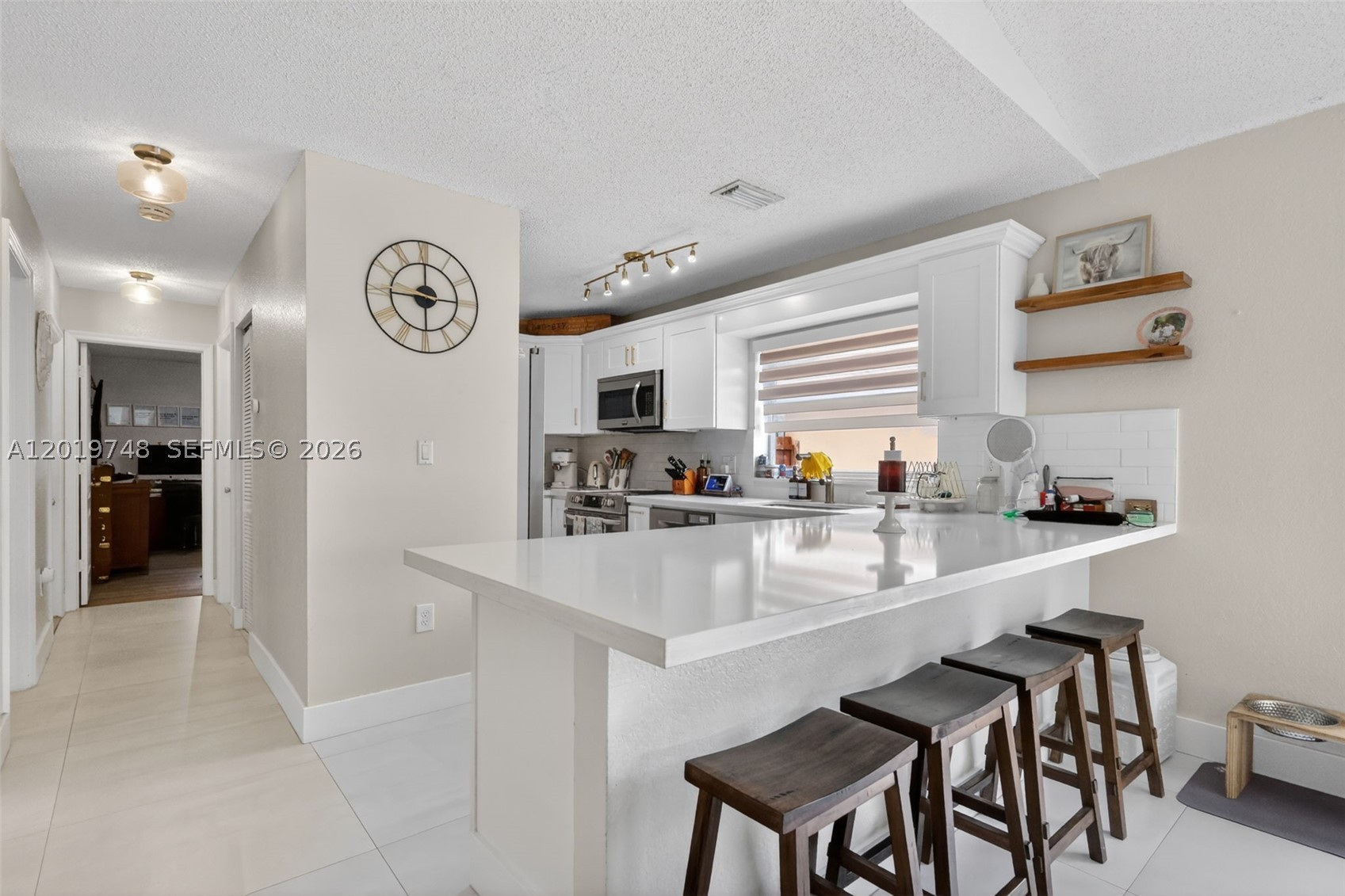 SPANISH LAKES 1ST ADDN - Residential