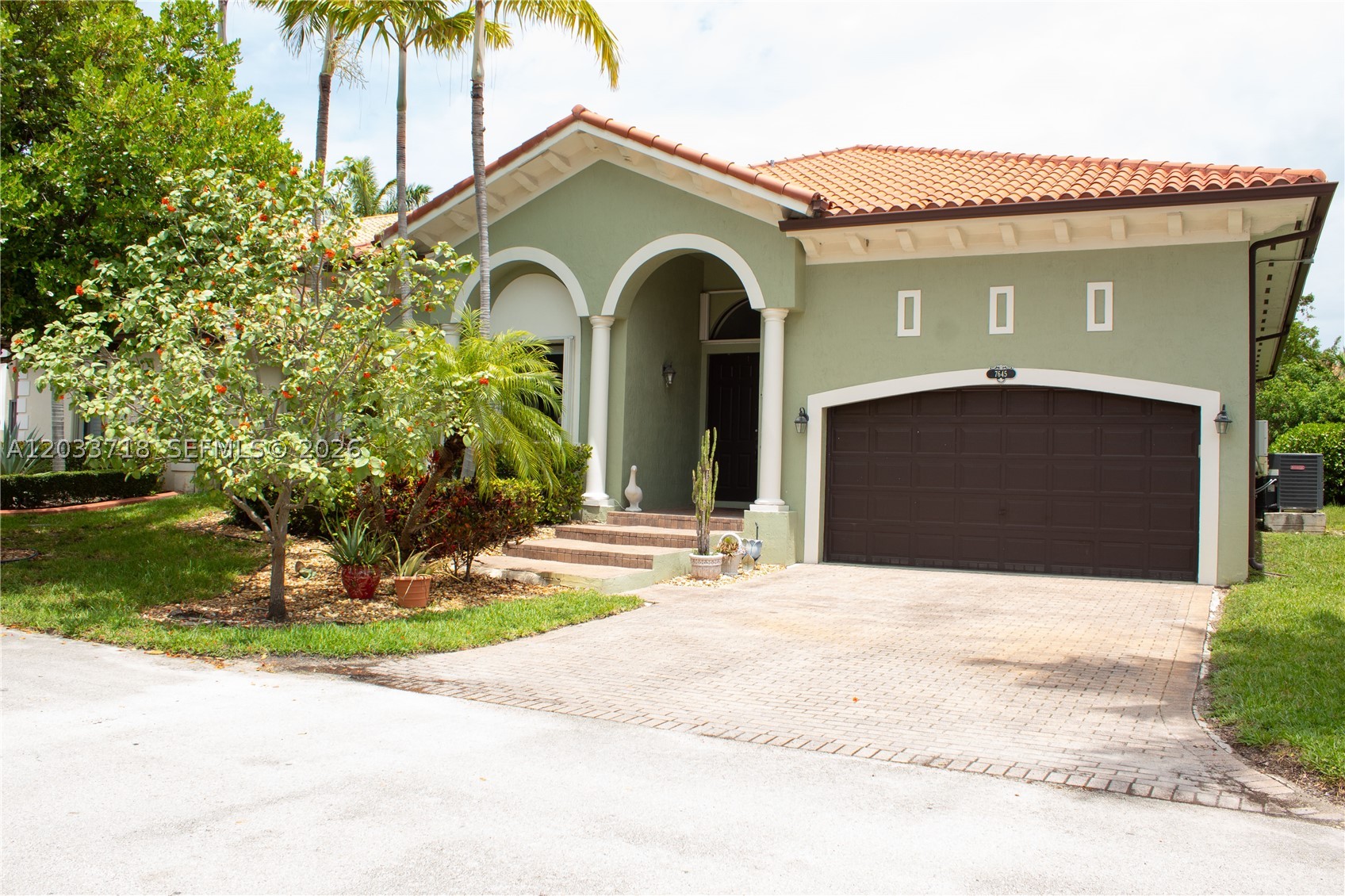 CUTLER CAY - Residential