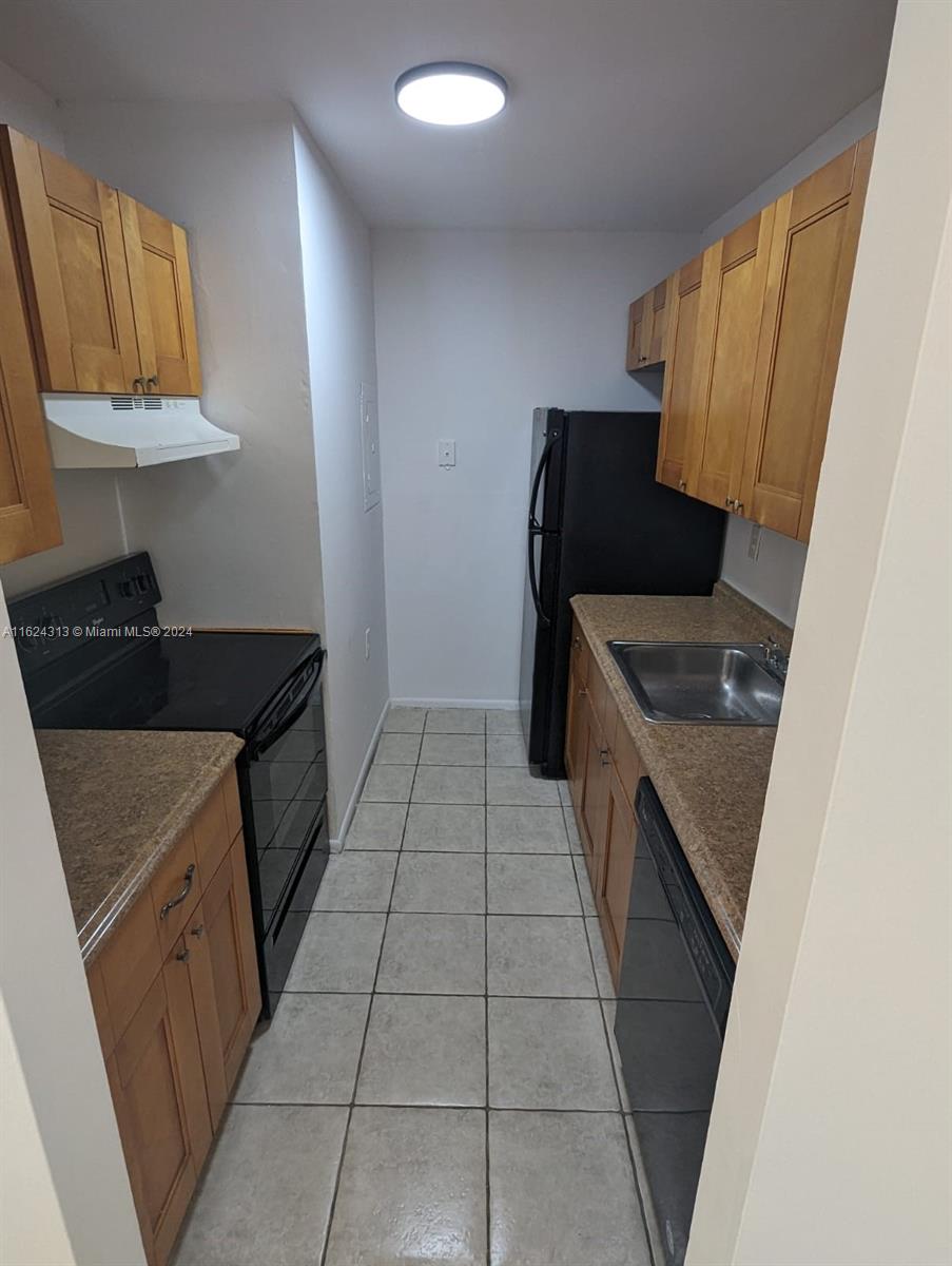 ST ANDREWS PALM BEACH CON - Residential Lease