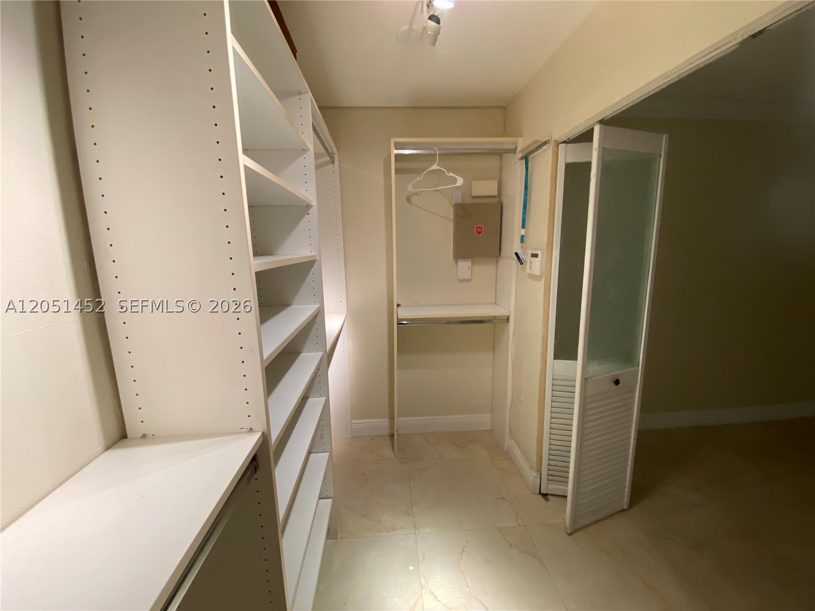MIAMI LAKES LOCH LOMOND E - Residential Lease