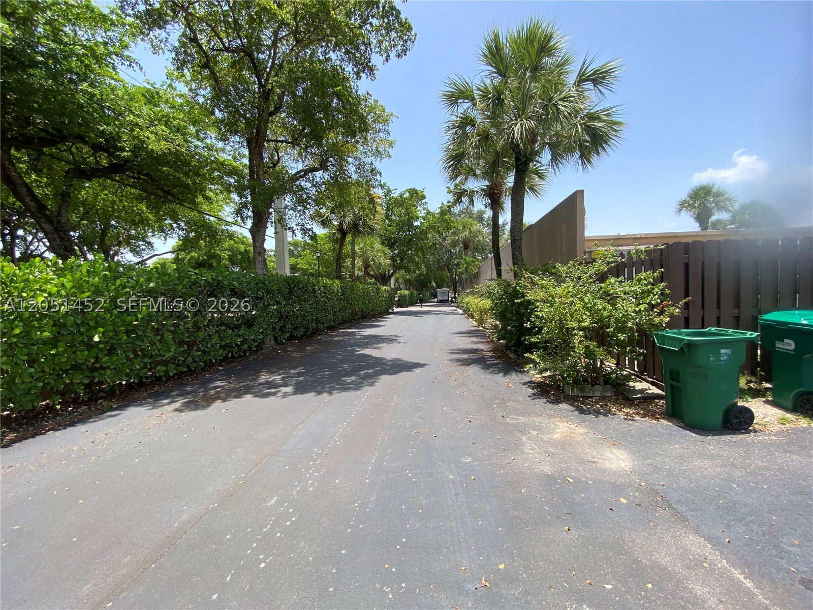 MIAMI LAKES LOCH LOMOND E - Residential Lease