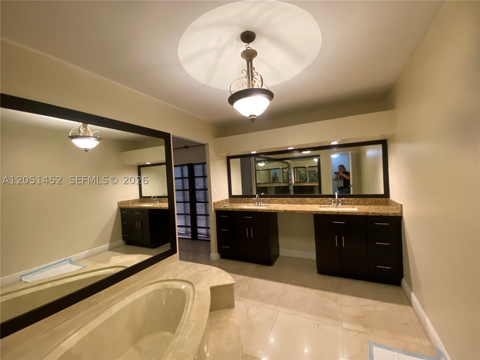 MIAMI LAKES LOCH LOMOND E - Residential Lease