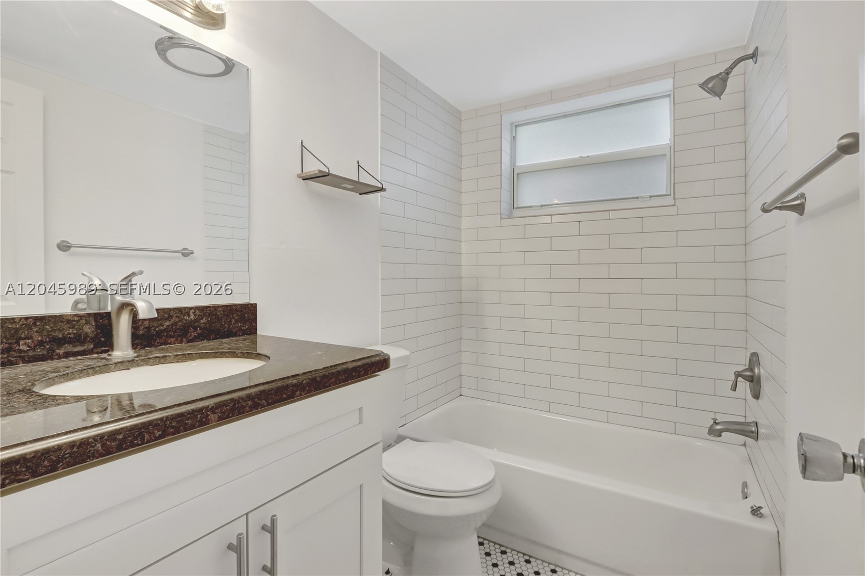 LAKE WORTH TOWN OF - Residential Lease