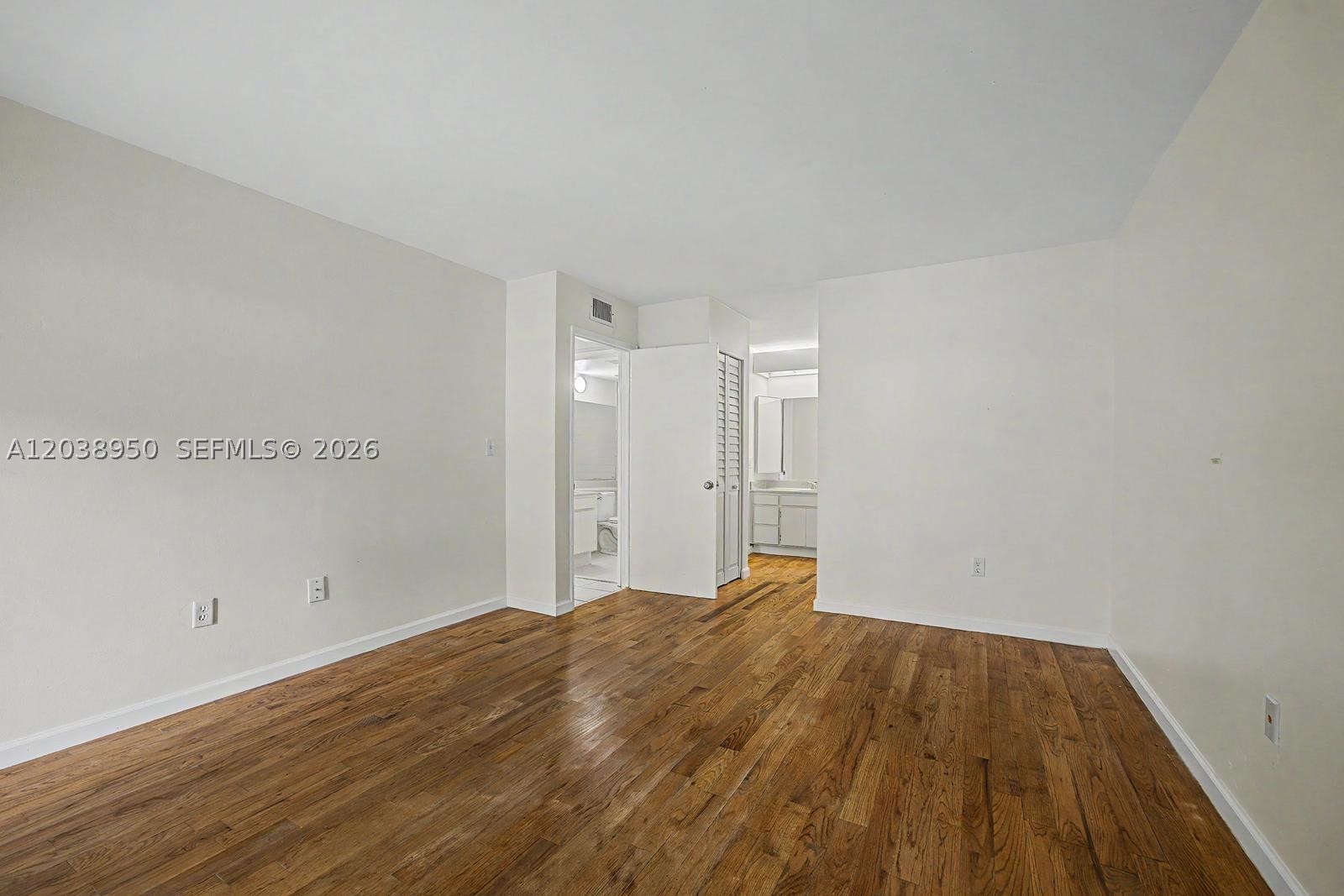 KENLAND BEND NORTH CONDO - Residential