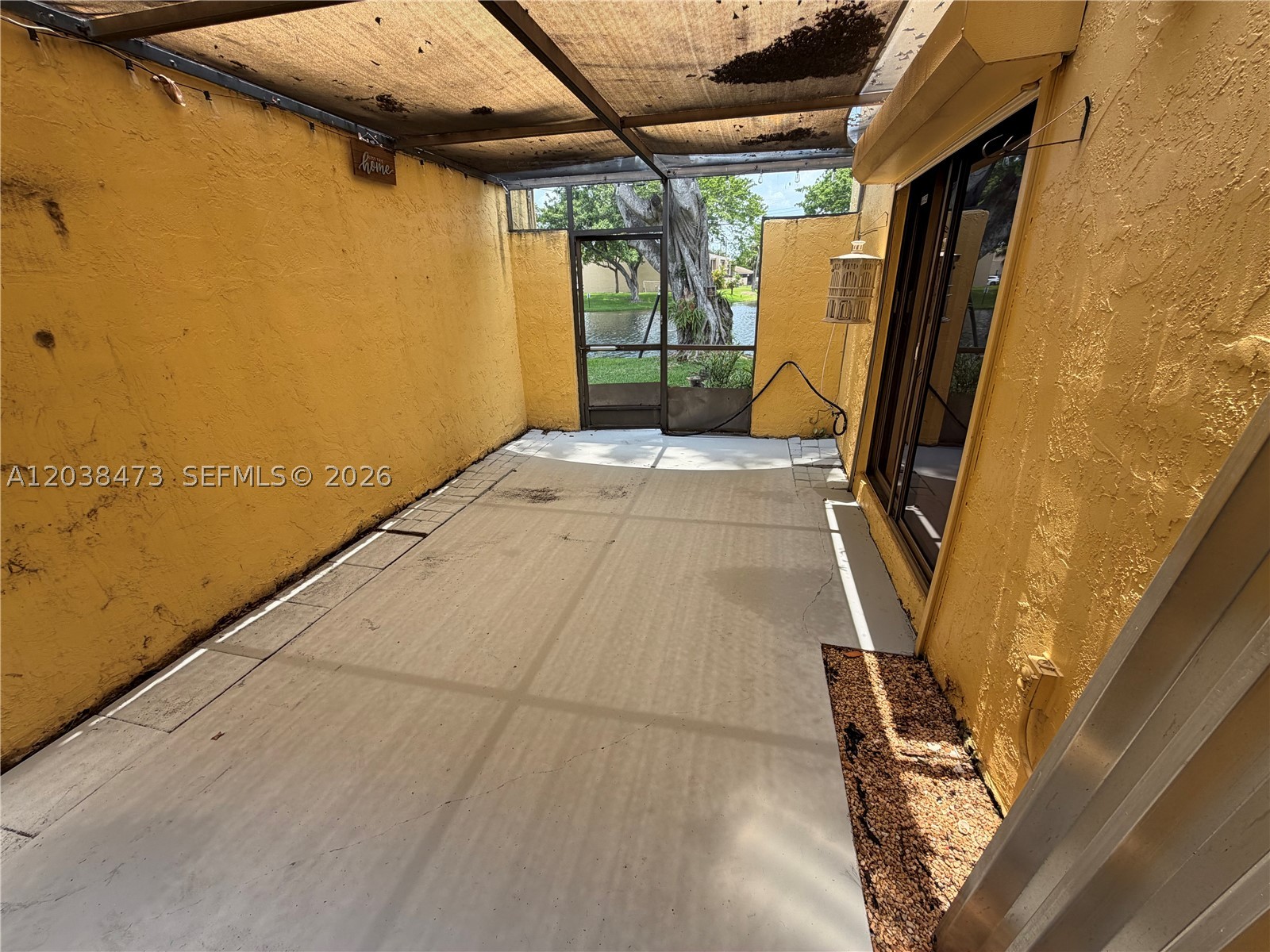 WESTVIEW CONDOMINIUM NO F - Residential Lease