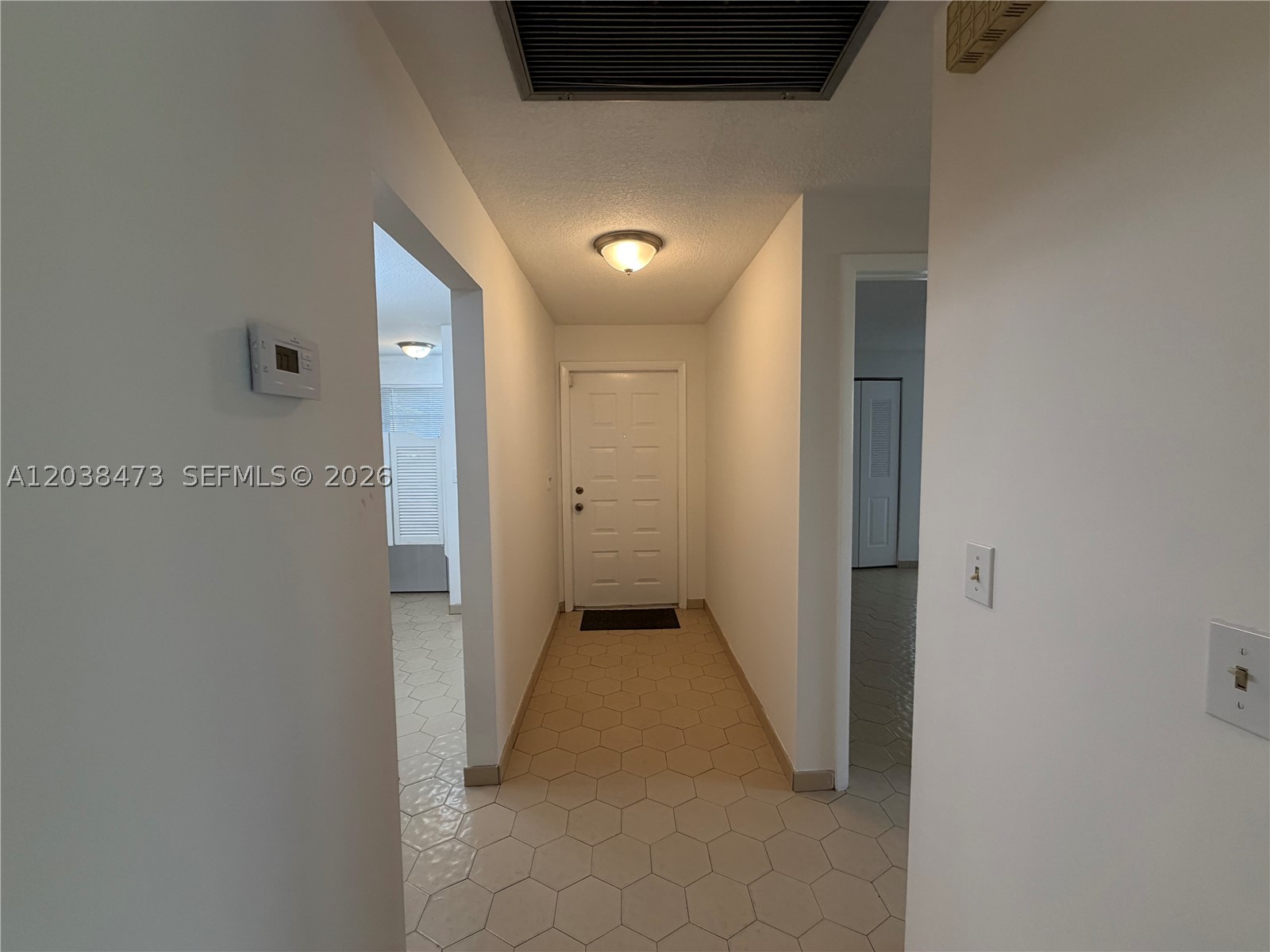 WESTVIEW CONDOMINIUM NO F - Residential Lease