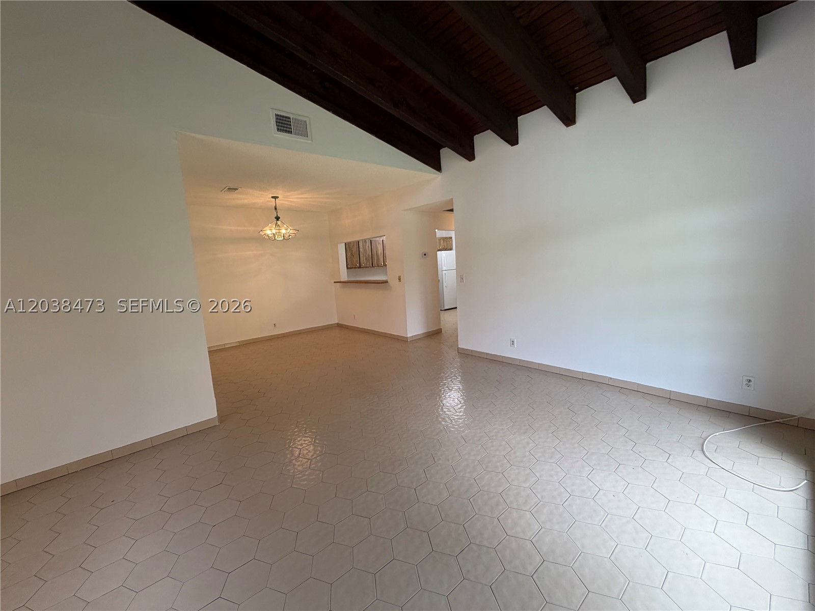 WESTVIEW CONDOMINIUM NO F - Residential Lease