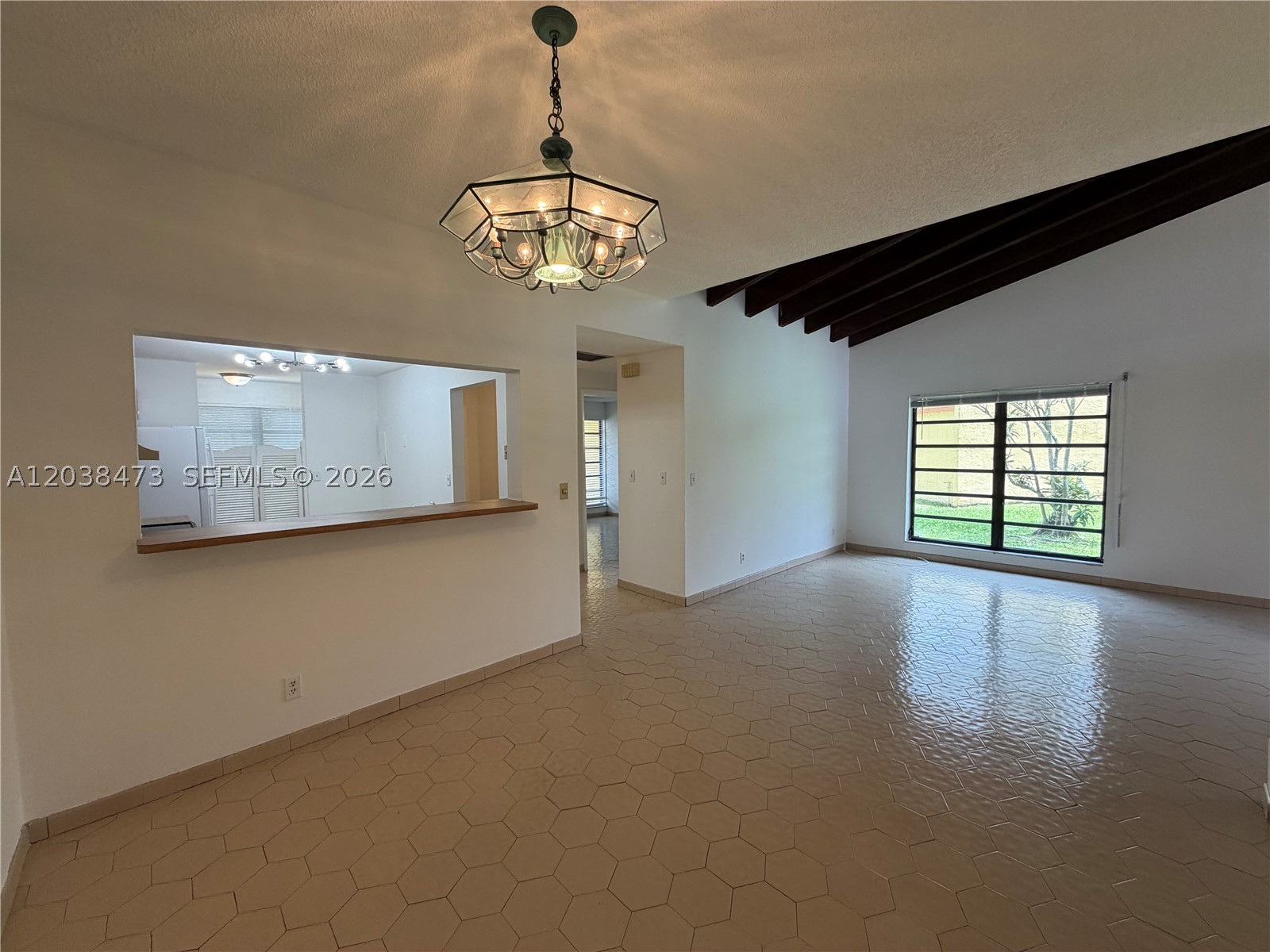 WESTVIEW CONDOMINIUM NO F - Residential Lease