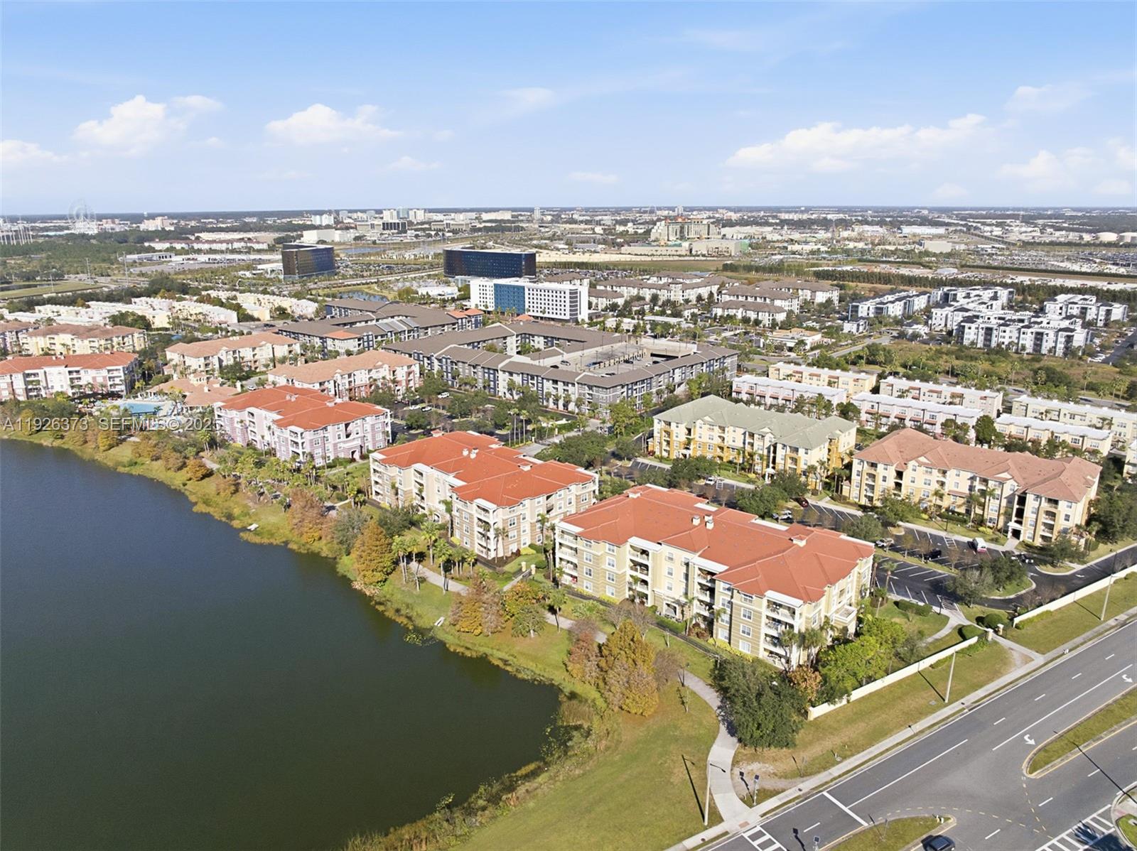 VISTA CAY/HARBOR SQUARE PH - Residential