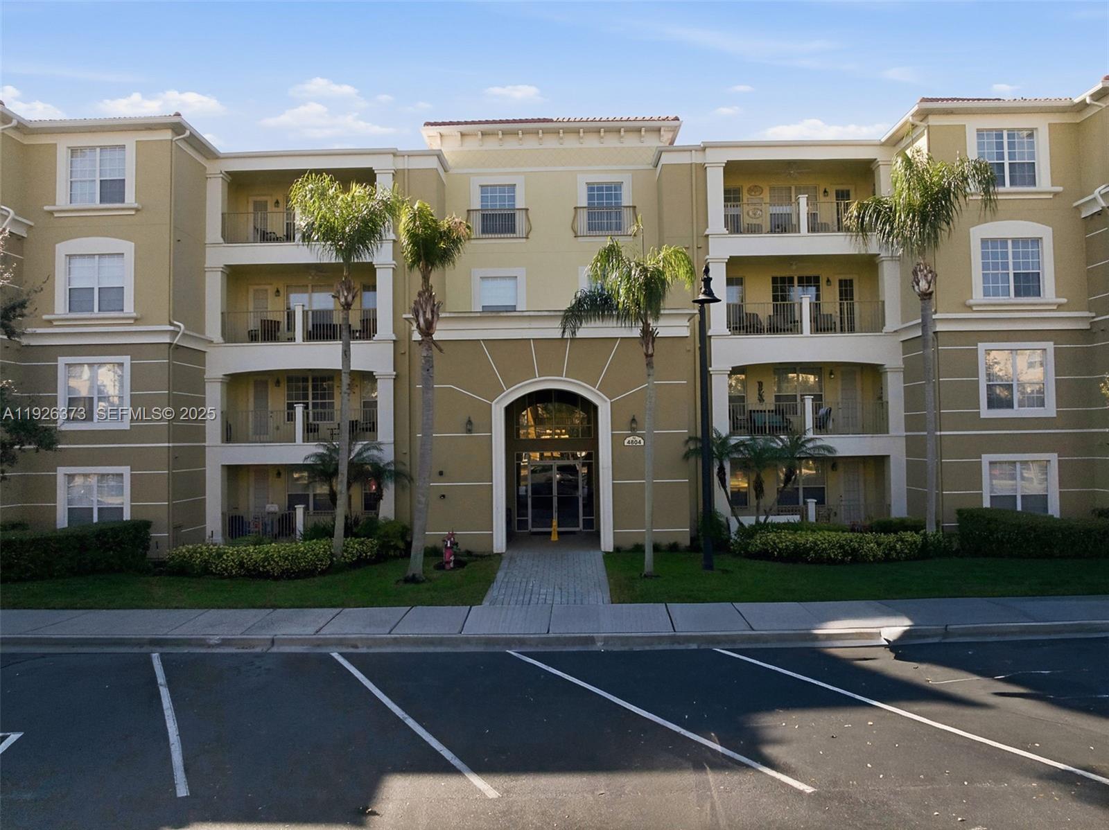 VISTA CAY/HARBOR SQUARE PH - Residential