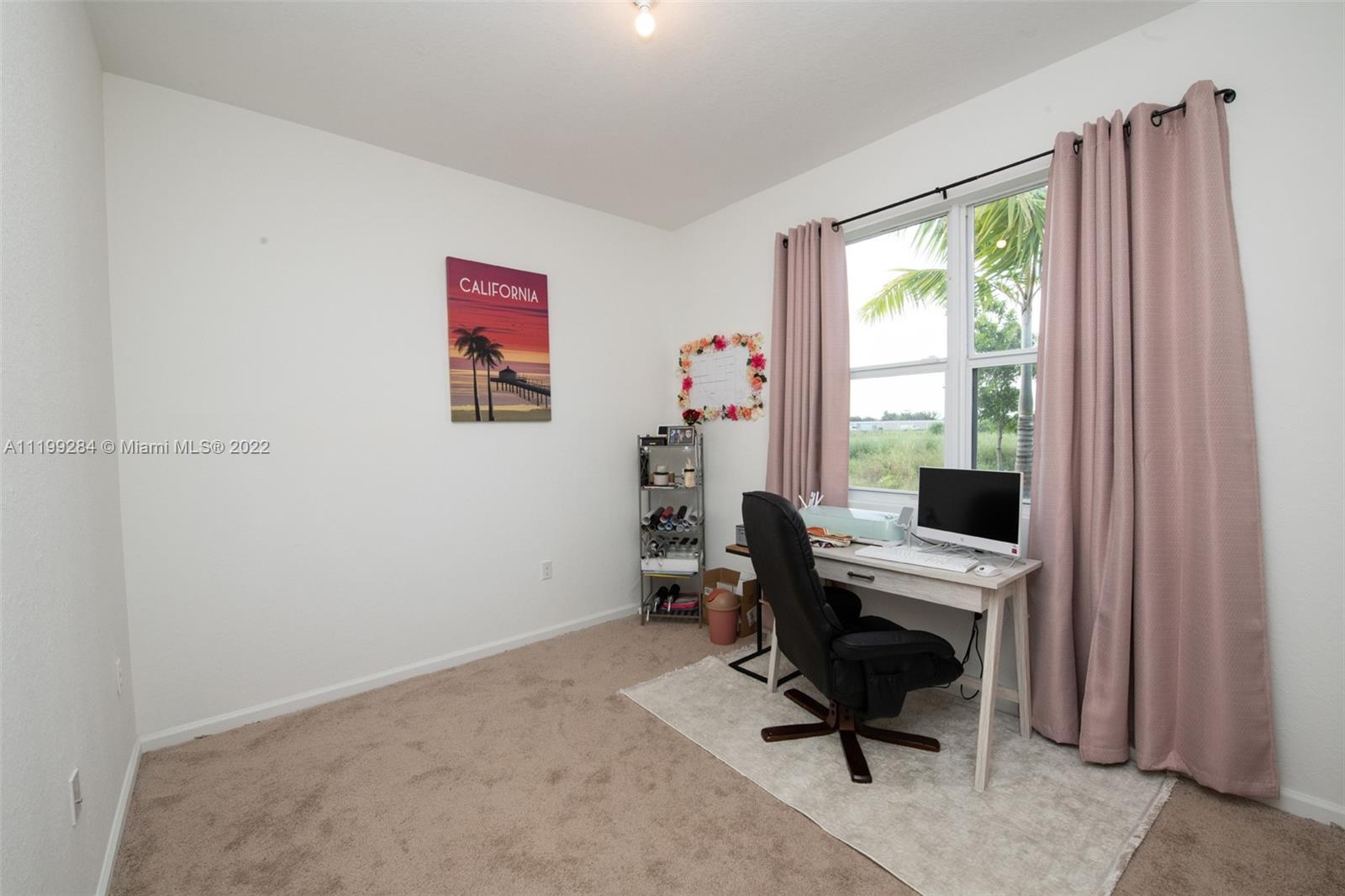 A H AT TURNPIKE SOUTH SEC - Residential