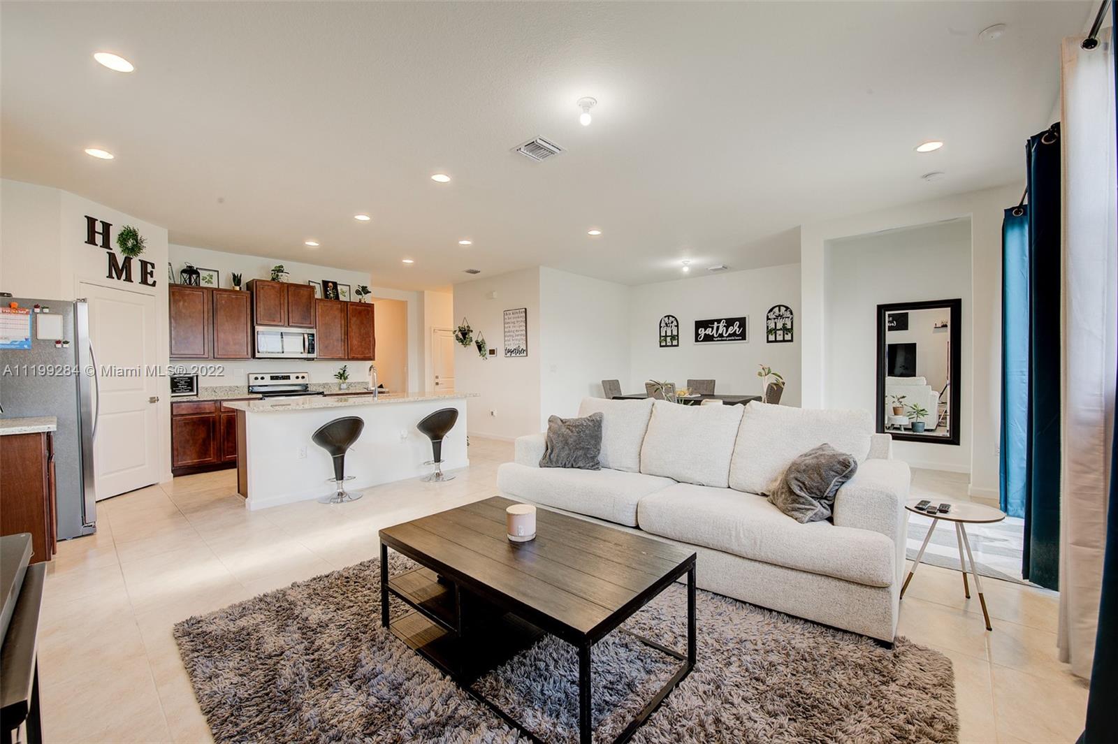 A H AT TURNPIKE SOUTH SEC - Residential