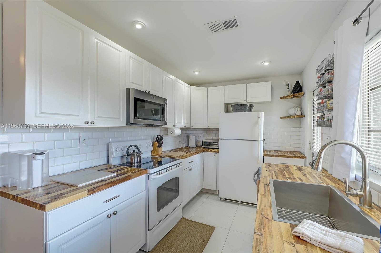 Fort Myers Villas Unit 1 - Residential
