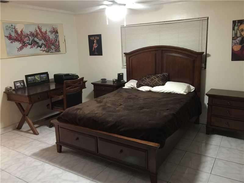 FLAMINGO MANORS 46-35 B - Residential