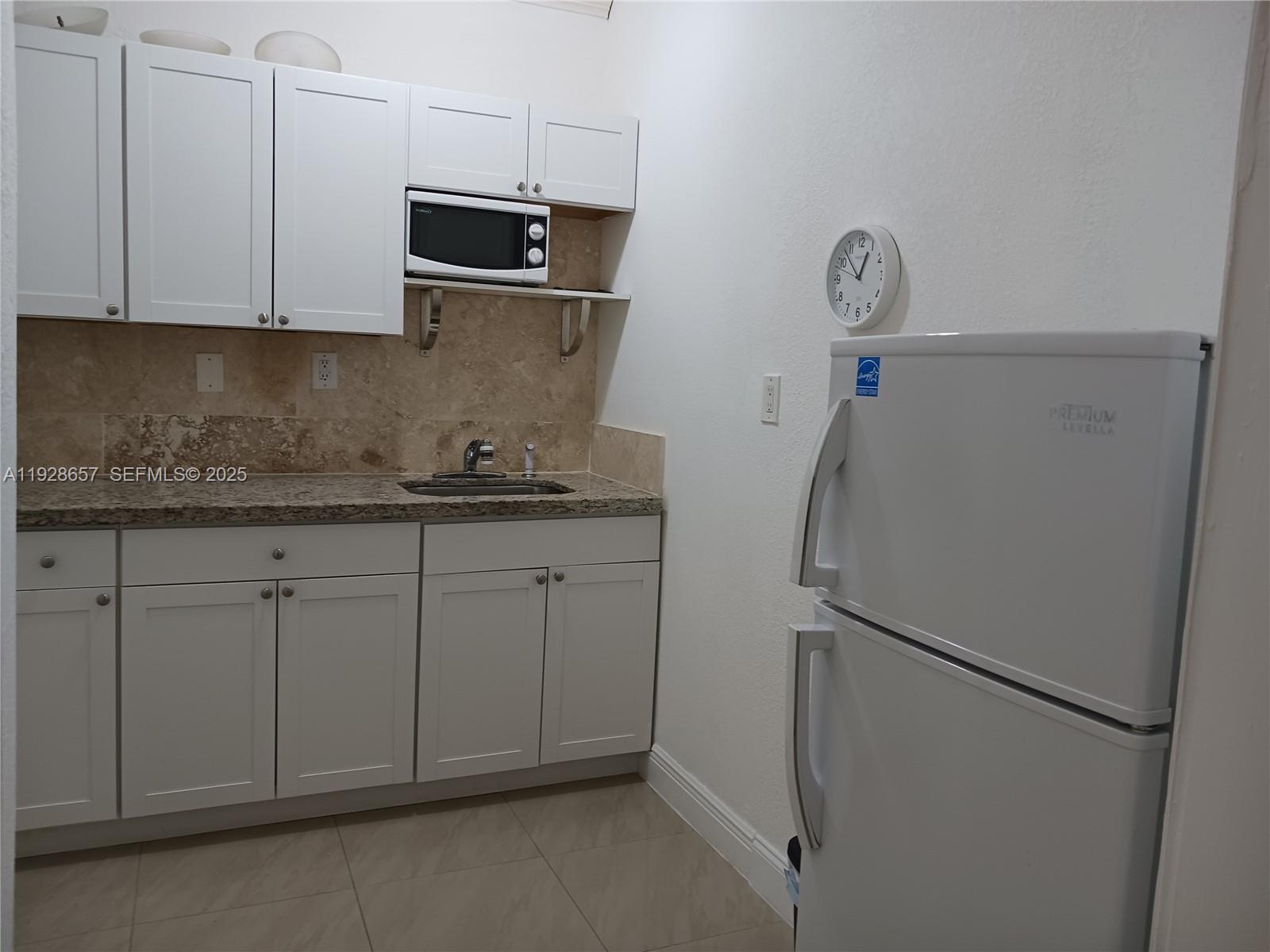 TAMIAMI TRAIL PARK - Residential Income