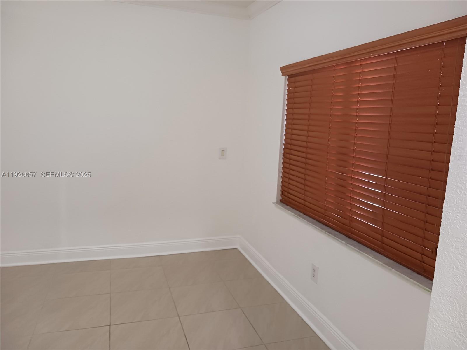 TAMIAMI TRAIL PARK - Residential Income