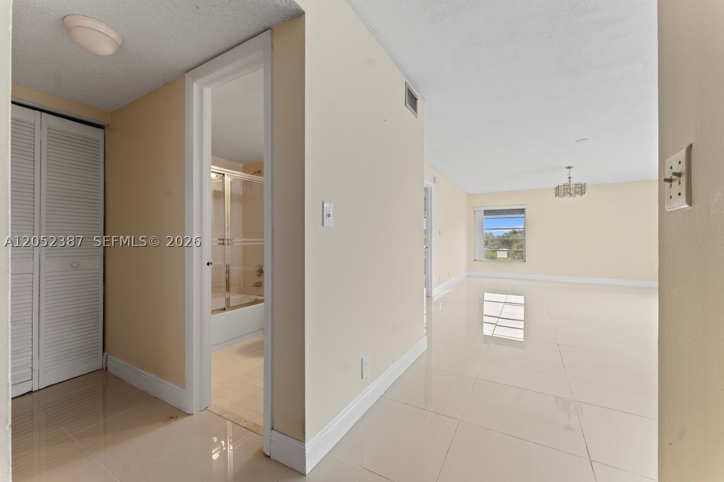 LAGO WEST CONDOMINIUM - Residential Lease