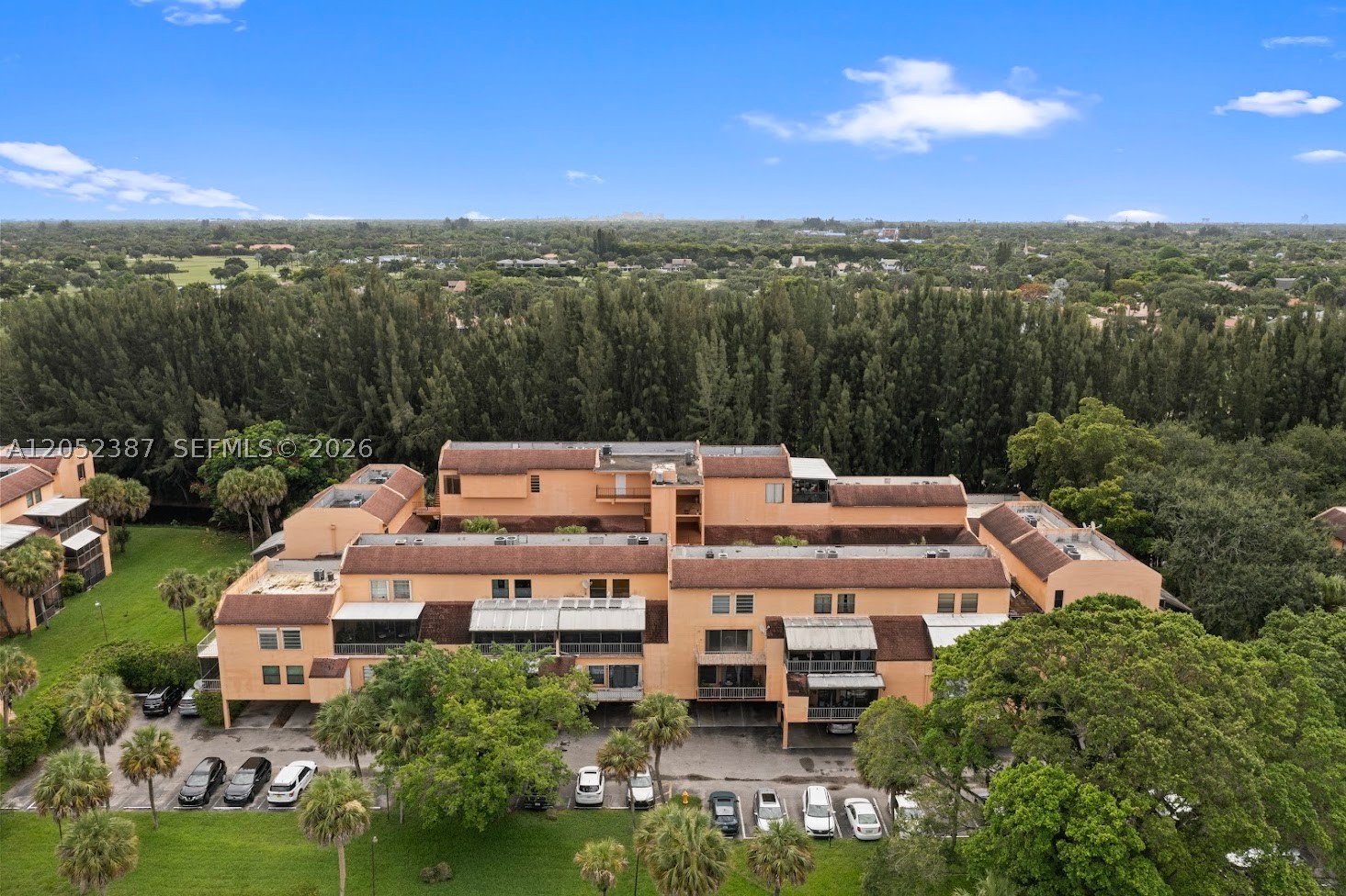 LAGO WEST CONDOMINIUM - Residential Lease