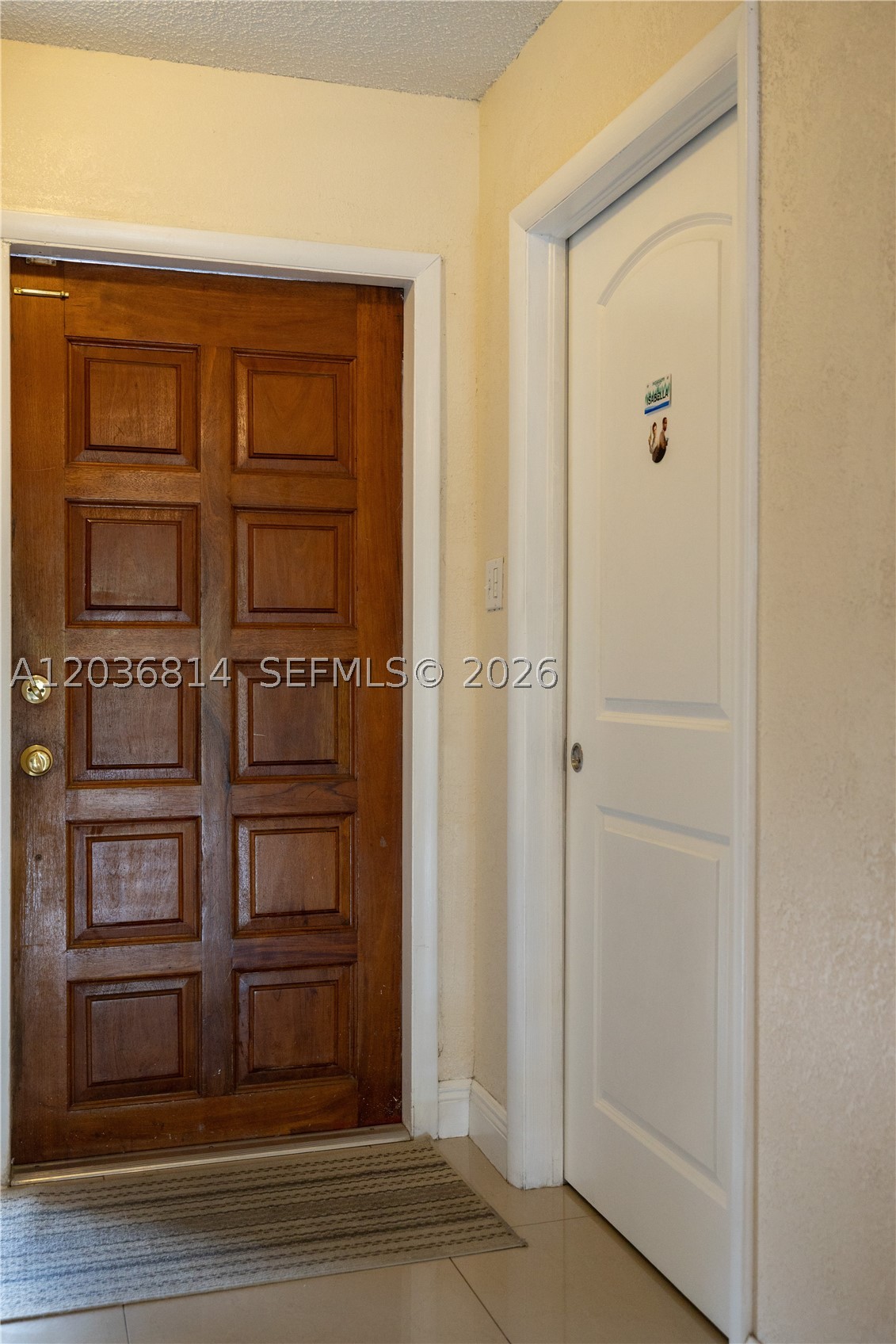 TAMIAMI LAKES TOWNHOUSES - Residential Lease