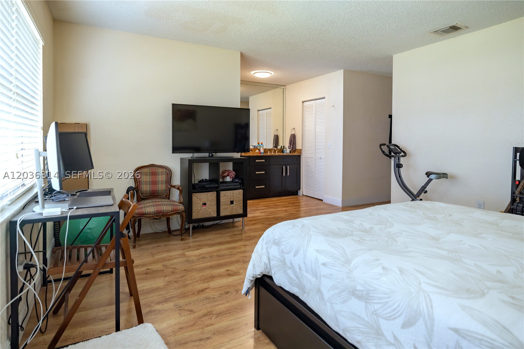 TAMIAMI LAKES TOWNHOUSES - Residential Lease