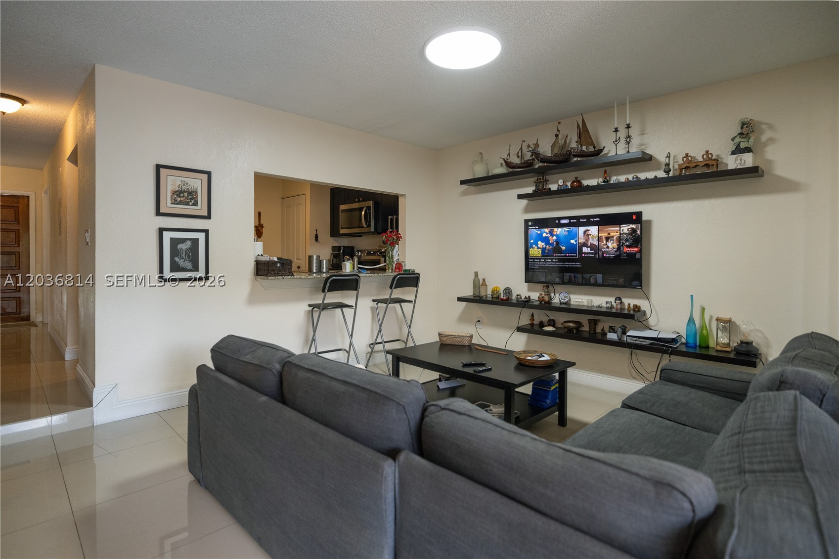 TAMIAMI LAKES TOWNHOUSES - Residential Lease