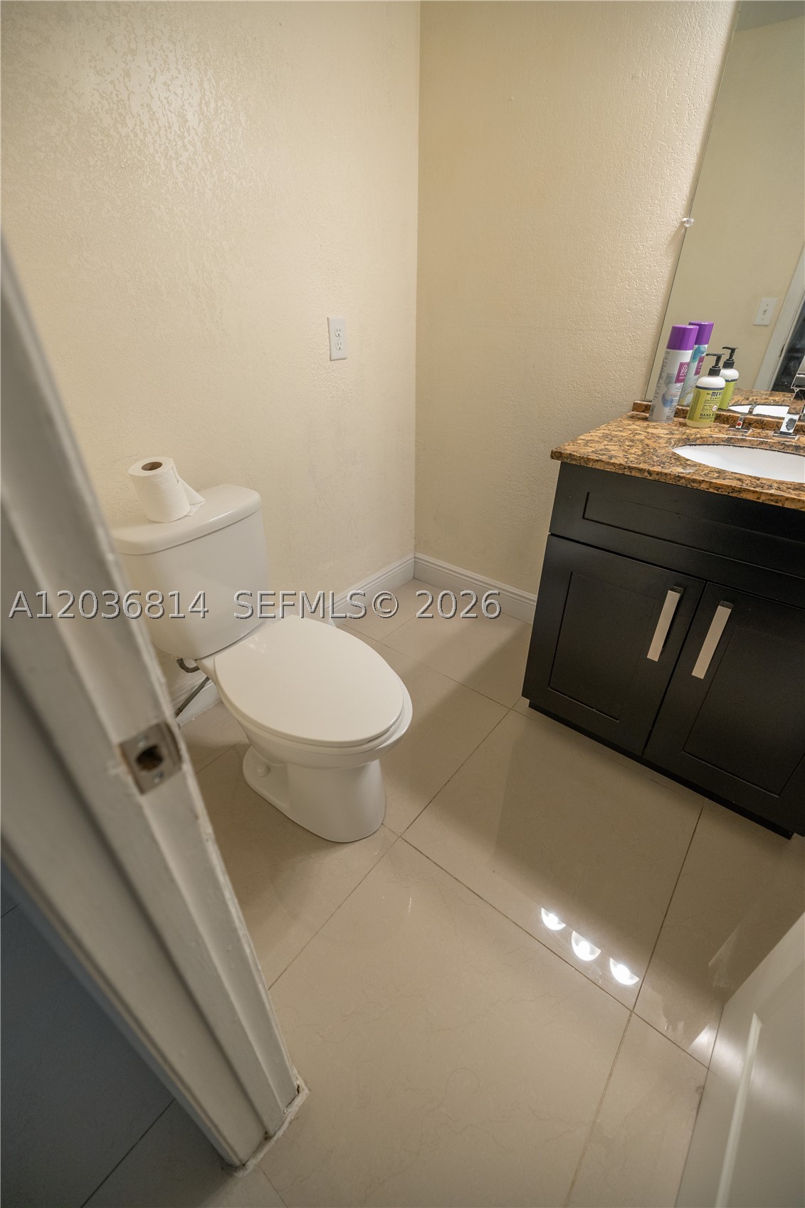 TAMIAMI LAKES TOWNHOUSES - Residential Lease