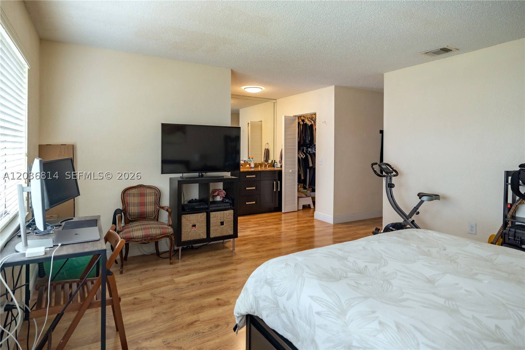 TAMIAMI LAKES TOWNHOUSES - Residential Lease