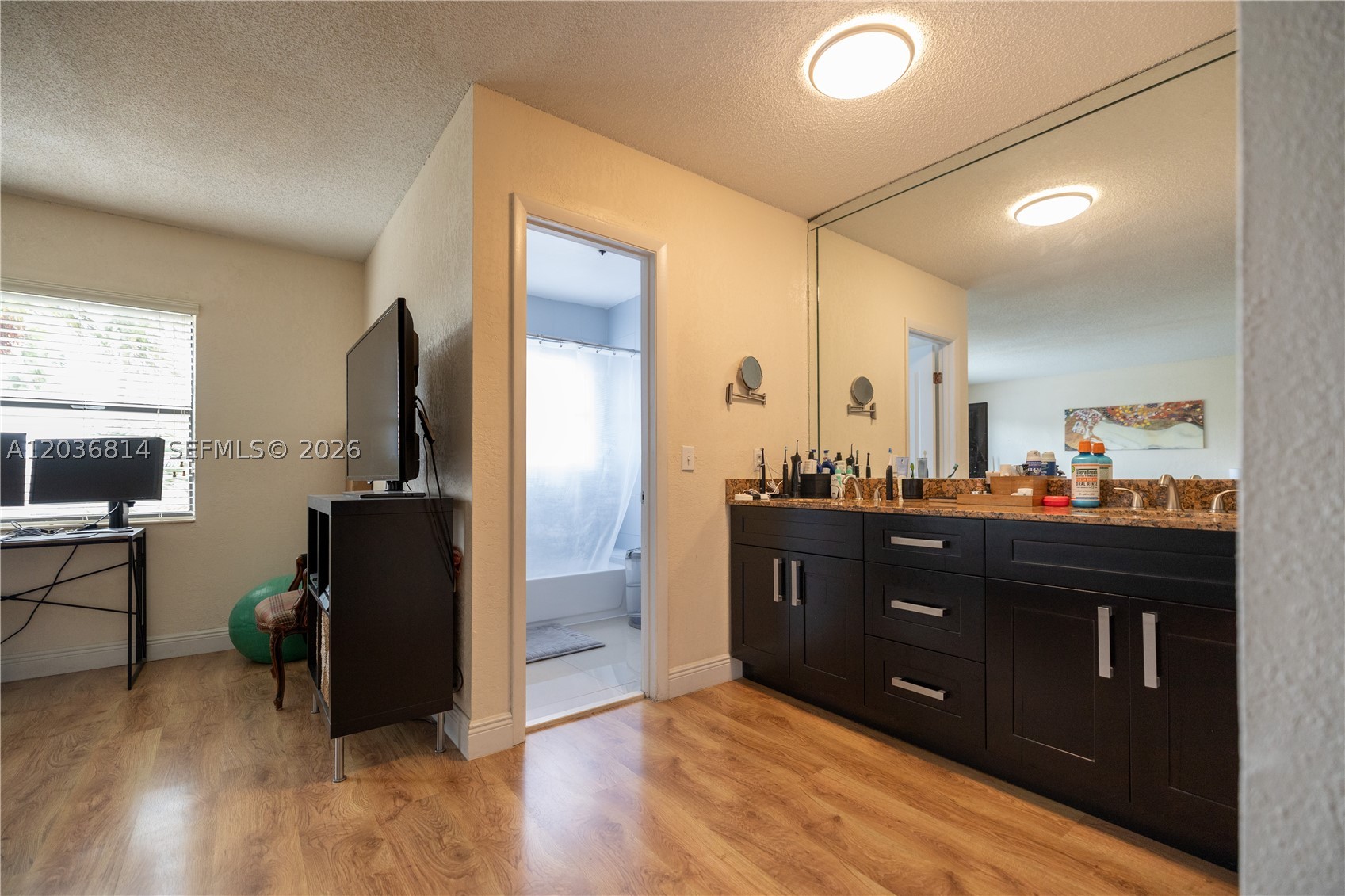 TAMIAMI LAKES TOWNHOUSES - Residential Lease