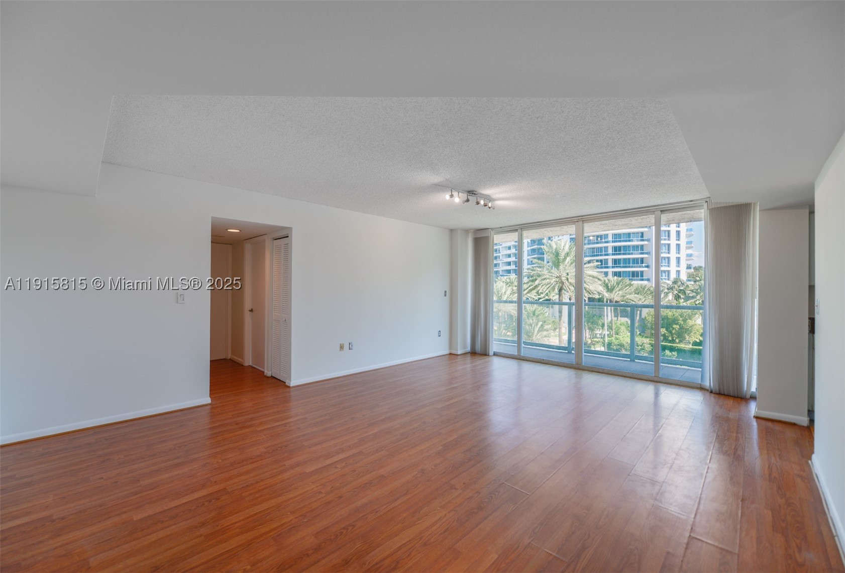 THE GRANDVIEW CONDO - Residential