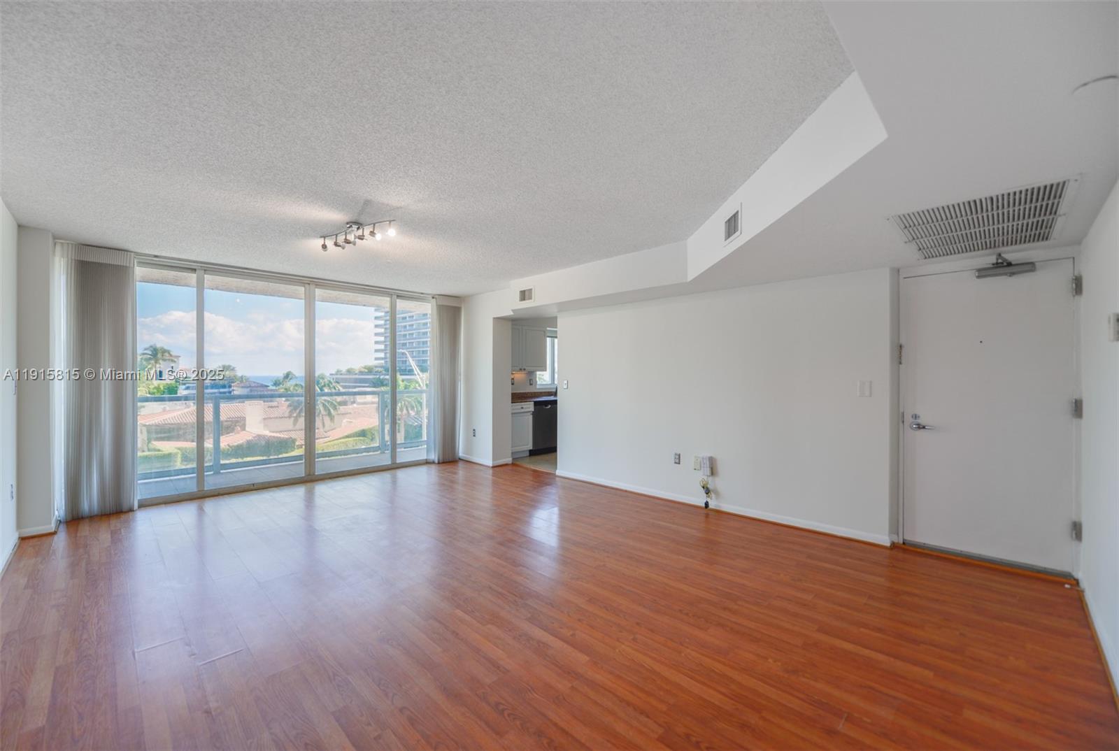 Step into this inviting 2 bed, 2 bath home on Collins Avenue, where bright living spaces open to a private balcony overlooking the energy of Miami Beach. The layout offers an easy flow between living, dining, and kitchen areas, creating a comfortable place to unwind.

The building features 24/7 security, valet, a pool deck, gym, sauna, Jacuzzi, social room, Luxury building with newly renovated common areas, 24-hr security, bike & kayak storage, marina (unit does not include a slip). All just steps from top dining, shopping, and the beach.