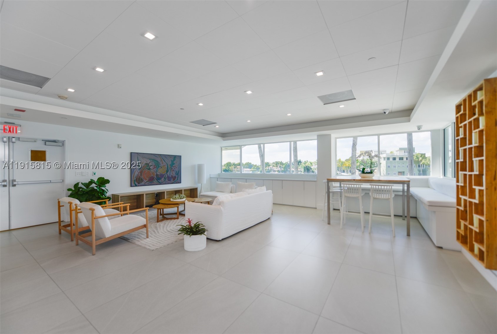 THE GRANDVIEW CONDO - Residential